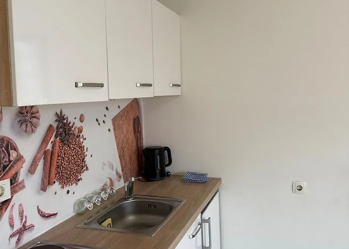 Cozy & Renovated In A Practical Location Apartmán Lublaň